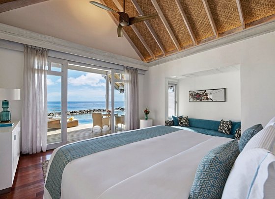 NH Maldives Kuda Rah Resort - Wohnbeispiel Over Water Villa with Private Pool (Zimmercodierungen VX1 & VV3)
