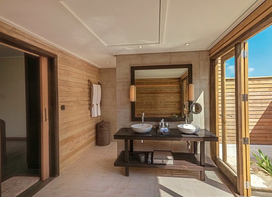 Nala Maldives by Jawakara - Beispiel Bad Sunset Beach Pool Villa (Zimmercodierungen VB3, VV3, VD3 & VT3)