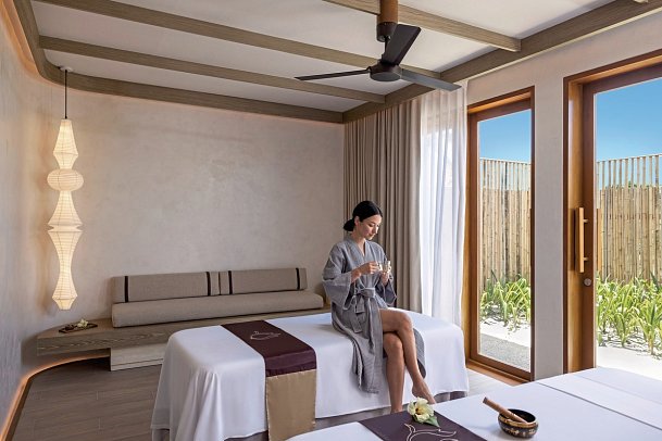 Centara Grand Lagoon Maldives