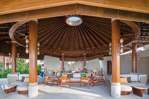 Centara Grand Lagoon Maldives