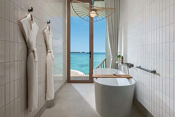 Centara Grand Lagoon Maldives - Beispiel Bad Overwater Villa with Jacuzzi (Zimmercodierung VX1)