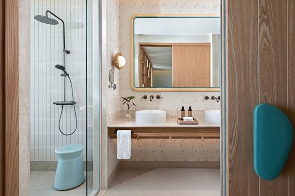 Centara Grand Lagoon Maldives - Beispiel Bad Overwater Villa with Jacuzzi (Zimmercodierungen VX1 & VV1)