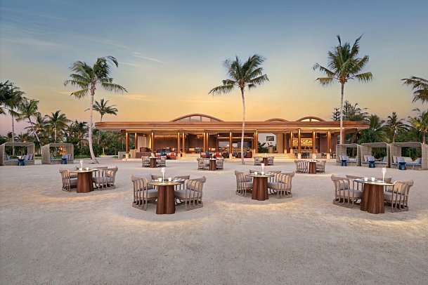 Centara Grand Lagoon Maldives