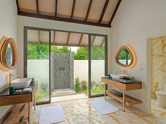 Meyyafushi Maldives - Beispiel Bad Semi Ocean Pool Suite (Zimmercodierungen VX3 & VV5)