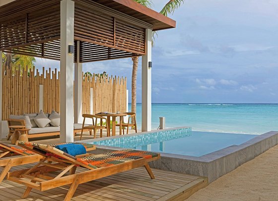 Meyyafushi Maldives - Wohnbeispiel Beach Pool Suite (Zimmercodierungen VB2 & VV4)
