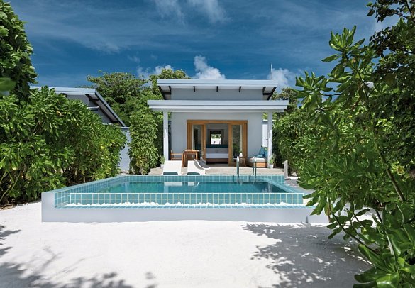 Ifuru Island Maldives - Wohnbeispiel Sunset Beach Villa with Pool (Zimmercodierung VBR)