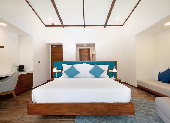 Ifuru Island Maldives - Wohnbeispiel Sunset Beach Villa (Zimmercodierungen VB1 & VB7)