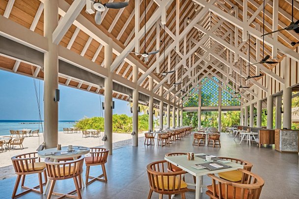 Emerald Faarufushi Resort & Spa