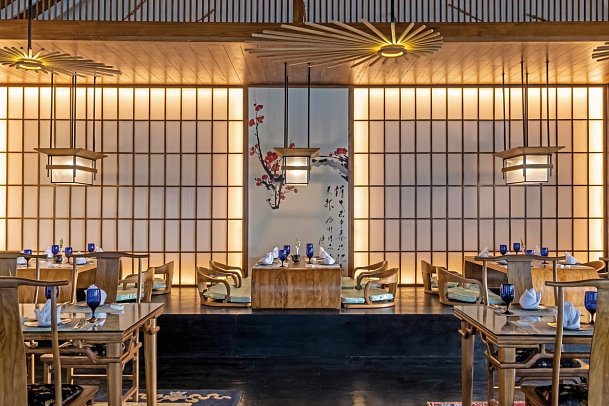 Emerald Faarufushi Resort & Spa