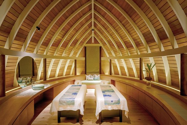 Emerald Faarufushi Resort & Spa