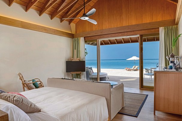 Emerald Faarufushi Resort & Spa - Wohnbeispiel Beach Villa (Zimmercodierung VB1)