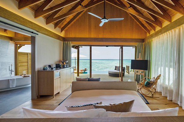 Emerald Faarufushi Resort & Spa - Wohnbeispiel Water Villa with Pool (Zimmercodierungen VX1 & VX2)