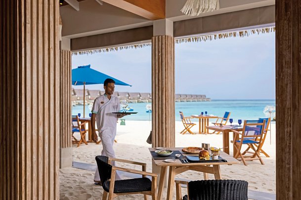 Emerald Faarufushi Resort & Spa