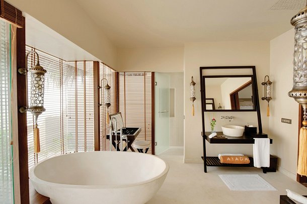 Ayada Maldives - Wohnbeispiel Beach Villa with Pool (Zimmercodierung VB1)