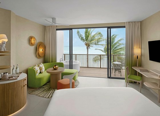 Centara Mirage Lagoon Maldives - Wohnbeispiel Mirage Panoramic Room with Jacuzzi (Zimmercodierungen UB3 & UB9)