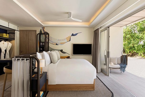 Avani+ Fares Maldives Resort - Wohnbeispiel Premium Beachfront Room (Zimmercodierung UM2)