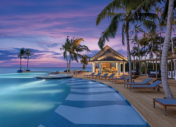 Avani+ Fares Maldives Resort