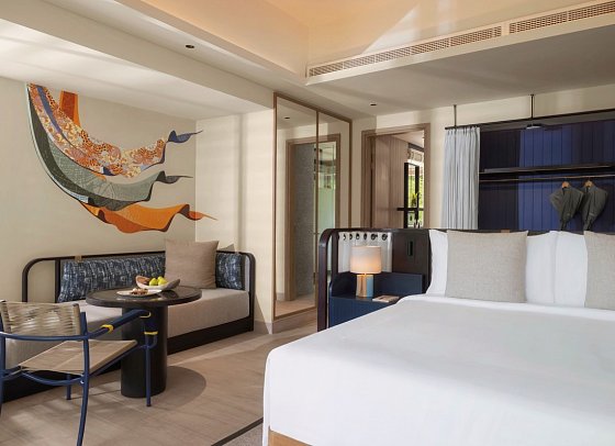 Avani+ Fares Maldives Resort - Wohnbeispiel Premium Beachfront Room (Zimmercodierung UM2)