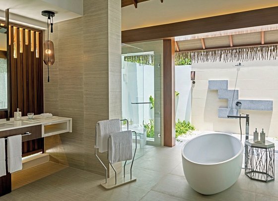 Pullmann Maldives Maamutaa Resort - Beispiel Bad Beach Pool Villa (Zimmercodierung VB2)