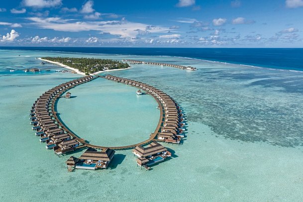Pullmann Maldives Maamutaa Resort
