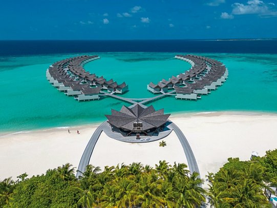 Kuredhivaru Resort and Spa Maldives