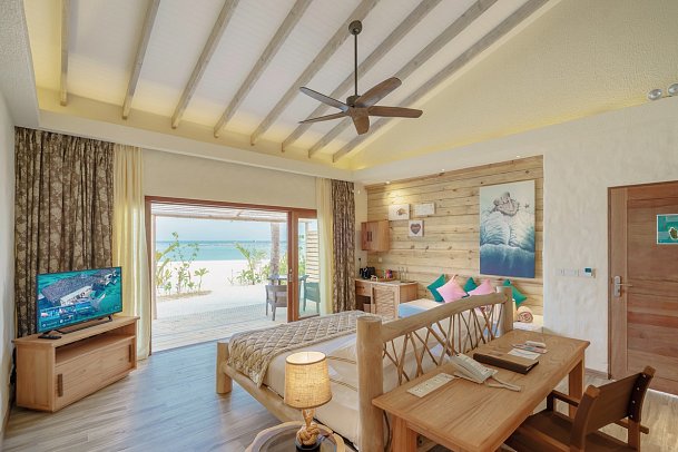 You&Me Maldives - Wohnbeispiel Beach Suite Pool (Zimmercodierung WB1)