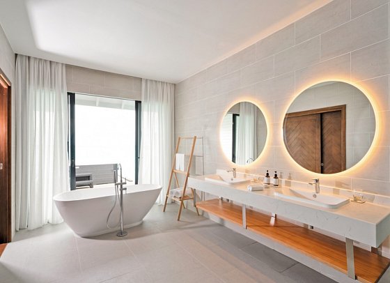 Nova Maldives - Beispiel Bad Water Villa with Jacuzzi (Zimmercodierung VX2)
