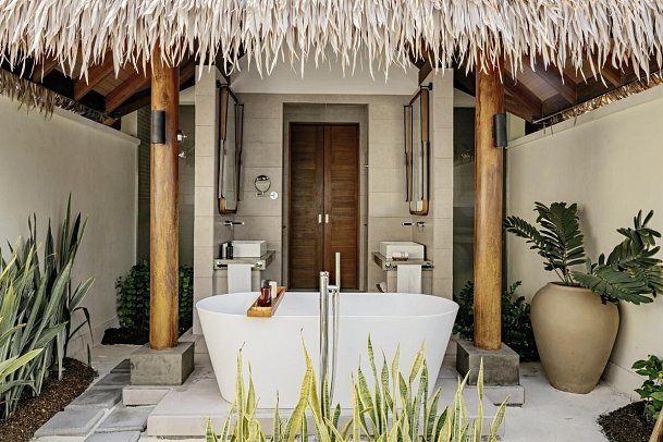 Meliá Whale Lagoon Maldives - Beispiel Bad Sunrise & Sunset Beach Villa (Zimmercodierungen VB1, VB2, VB7 & VB8)