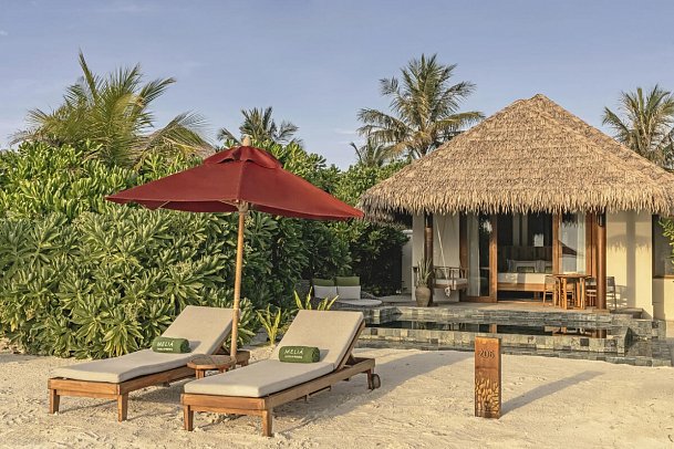 Meliá Whale Lagoon Maldives - Wohnbeispiel Beach Suite Sunset with Pool (Zimmercodierungen WB1 & WB7)