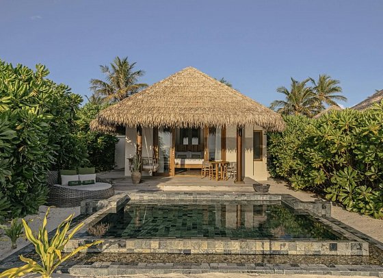 Meliá Whale Lagoon Maldives - Wohnbeispiel Beach Suite Sunset with Pool (Zimmercodierungen WB1 & WB7)