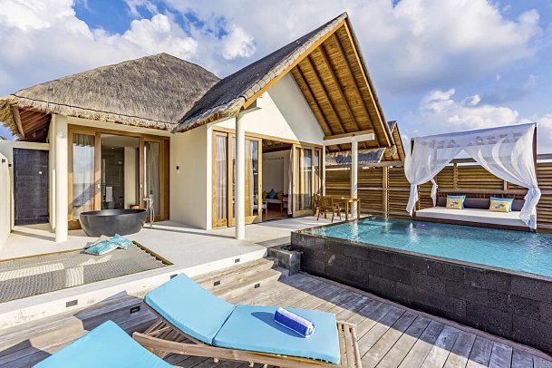 Furaveri Island Resort & Spa - Wohnbeispiel Ocean Pool Villa Sunrise (Zimmercodierung VX3)
