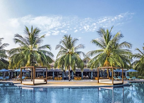 Furaveri Island Resort & Spa