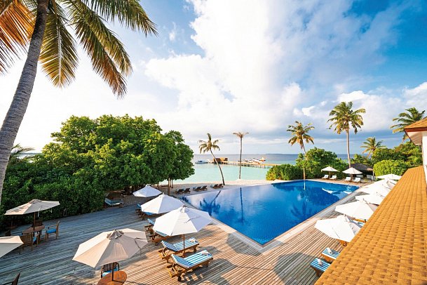Reethi Faru Resort