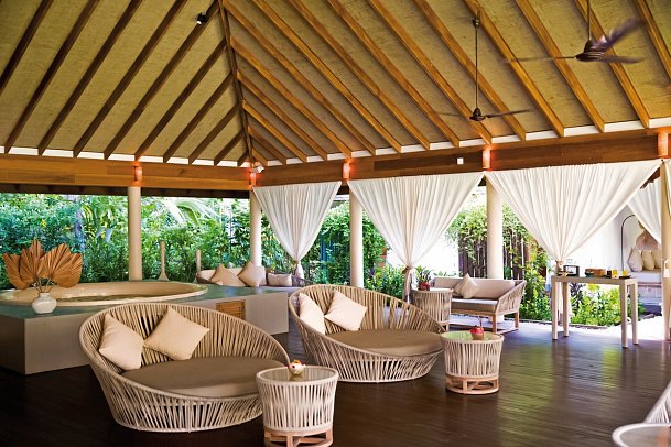 Reethi Faru Resort