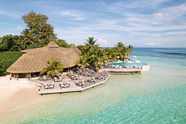 Komandoo Island Resort & Spa