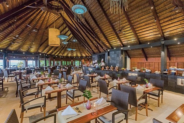 Komandoo Island Resort & Spa