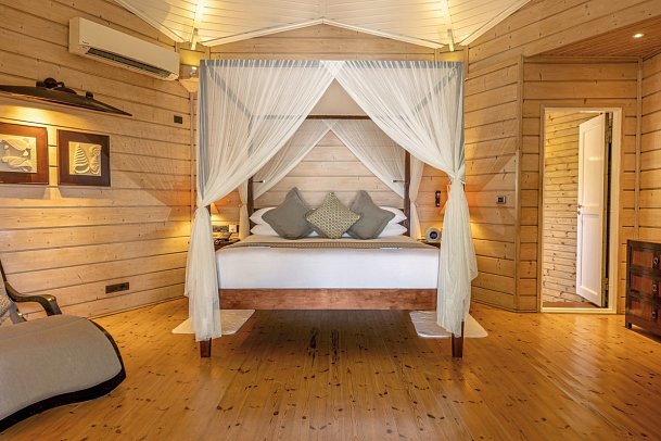 Komandoo Island Resort & Spa - Wohnbeispiel Jacuzzi Beach Villa & Premium Jacuzzi Beach Villa (Zimmercodierungen VB2, VB8, UD2, VD2, VB3, VB9, UD3 & VD3)