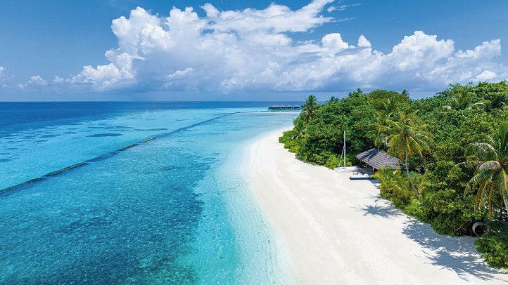 Komandoo Island Resort & Spa