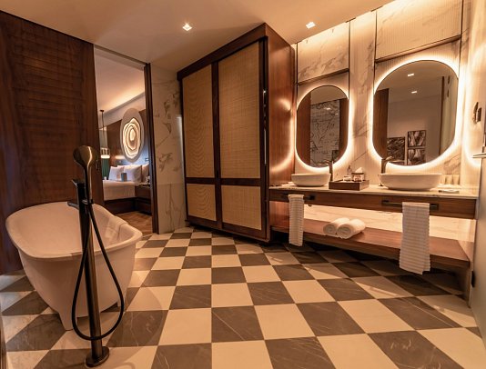 Le Meridien Ile Maurice - Wohnbeispiel Bad Nirvana (Zimmercodierungen UDG, UHG, UD1, UH2, WB1 & WH1)