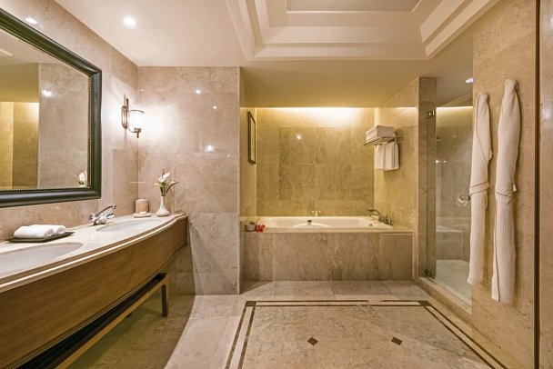 The Residence Mauritius - Badezimmer Colonial Ocean View Suite (Zimmercodierungen WBM & WC2)