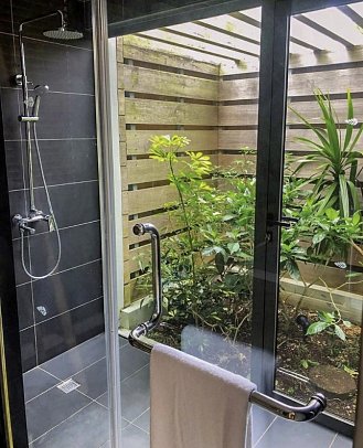 Chalets Chamarel - Bad (Zimmercodierung UD1)