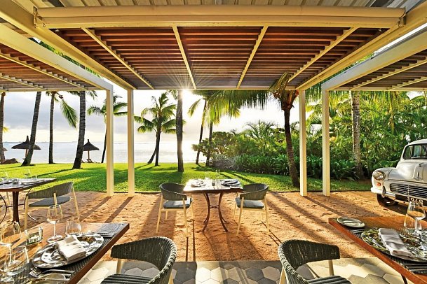 Victoria for 2 Beachcomber Resort & Spa