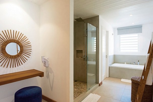 Seapoint Boutique Hotel - Badezimmer Ocean Suite (Zimmercodierungen WB1 & WB8)