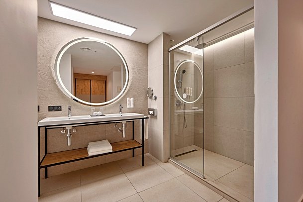 RIU Palace Mauritius - Badezimmer (Zimmercodierungen JB1, JB2, JBN, JBM, JBQ & WBQ)