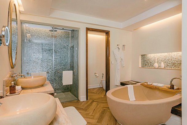 The St. Regis Le Morne Resort, Mauritius - Badezimmer Junior Suite (Zimmercodierungen JB1, JB8 & JH1)