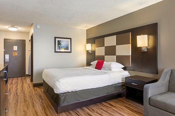 Red Lion Hotel Monterey - Wohnbeispiel 1 King or 2 Queens (Zimmercodierung UG1)