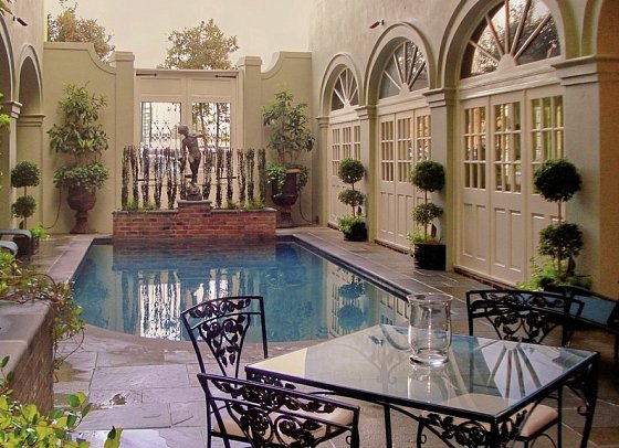 Bienville House