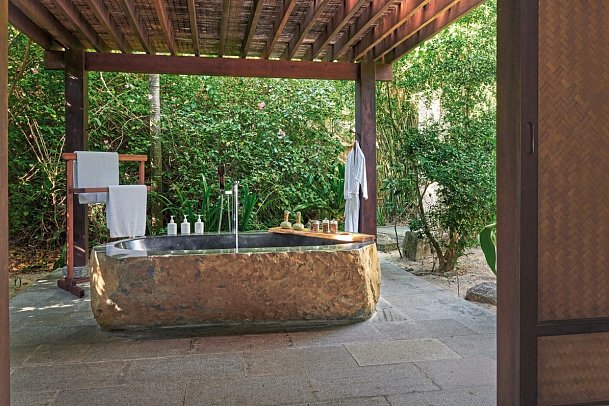 L'Alya Ninh Van Bay - Wohnbeispiel Bad Grand Lagoon Pool Villa (Zimmercodierung VB3)