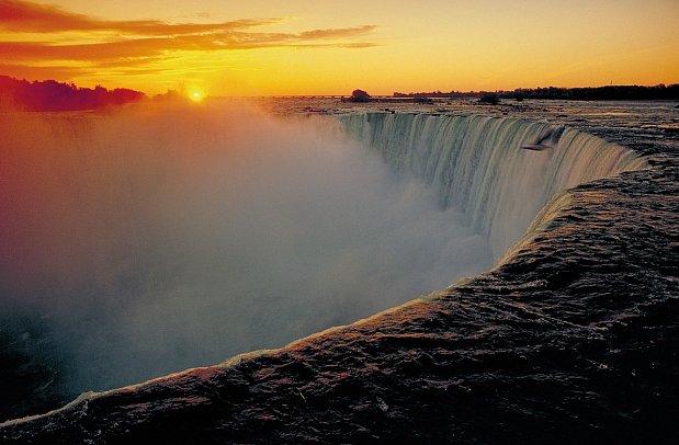 Auf den Spuren der Siedler - Sonnenuntergang Niagarafälle