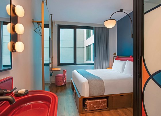 Moxy NYC Lower East Side - Wohnbeispiel Standard King (Zimmercodierung UG2)